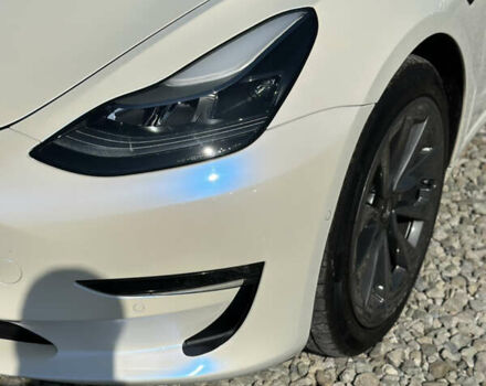 Тесла Модель 3 2022 в Ивано-Франковске на Automoto.ua Белый Тесла Модель 3, объемом двигателя 0 л и пробегом 94 тыс. км за 22000 $, фото 33 на Automoto.ua