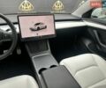 Белый Тесла Модель 3, объемом двигателя 0 л и пробегом 57 тыс. км за 26700 $, фото 23 на Automoto.ua