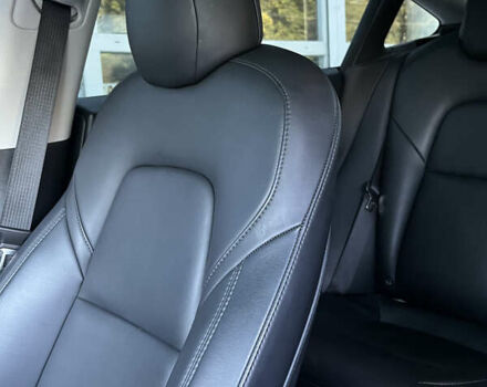 Білий Тесла Модель 3, об'ємом двигуна 0 л та пробігом 55 тис. км за 22700 $, фото 12 на Automoto.ua