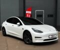 Белый Тесла Модель 3, объемом двигателя 0 л и пробегом 93 тыс. км за 21999 $, фото 1 на Automoto.ua