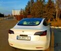 Білий Тесла Модель 3, об'ємом двигуна 0 л та пробігом 10 тис. км за 24500 $, фото 3 на Automoto.ua
