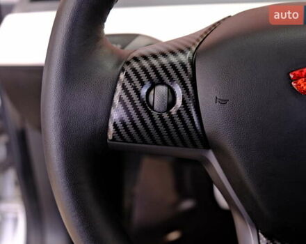 Білий Тесла Модель 3, об'ємом двигуна 0 л та пробігом 60 тис. км за 22900 $, фото 21 на Automoto.ua