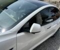 Білий Тесла Модель 3, об'ємом двигуна 0 л та пробігом 43 тис. км за 21999 $, фото 2 на Automoto.ua