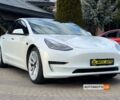 Білий Тесла Модель 3, об'ємом двигуна 82 л та пробігом 47 тис. км за 30600 $, фото 1 на Automoto.ua