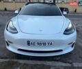 Белый Тесла Модель 3, объемом двигателя 0 л и пробегом 55 тыс. км за 24300 $, фото 2 на Automoto.ua