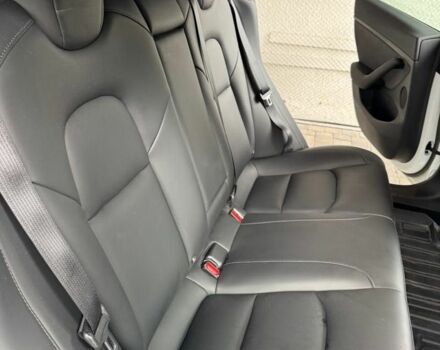 Белый Тесла Модель 3, объемом двигателя 0 л и пробегом 42 тыс. км за 13000 $, фото 12 на Automoto.ua