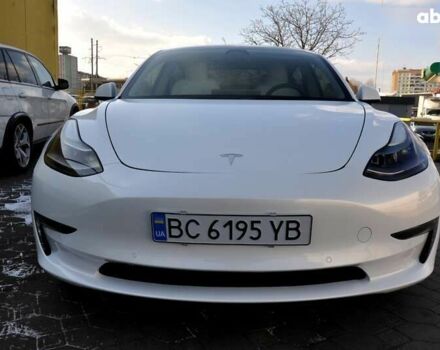 Белый Тесла Модель 3, объемом двигателя 0 л и пробегом 104 тыс. км за 21500 $, фото 1 на Automoto.ua