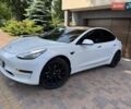Білий Тесла Модель 3, об'ємом двигуна 0 л та пробігом 57 тис. км за 26900 $, фото 1 на Automoto.ua