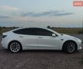 Белый Тесла Модель 3, объемом двигателя 0 л и пробегом 33 тыс. км за 27000 $, фото 10 на Automoto.ua