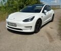 Білий Тесла Модель 3, об'ємом двигуна 0 л та пробігом 87 тис. км за 23500 $, фото 3 на Automoto.ua