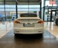 Білий Тесла Модель 3, об'ємом двигуна 0 л та пробігом 18 тис. км за 26900 $, фото 10 на Automoto.ua
