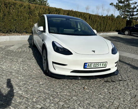 Белый Тесла Модель 3, объемом двигателя 0 л и пробегом 48 тыс. км за 20999 $, фото 14 на Automoto.ua