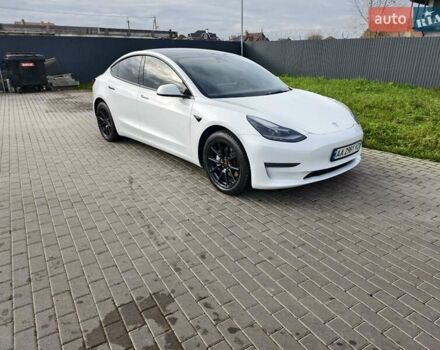 Білий Тесла Модель 3, об'ємом двигуна 0 л та пробігом 117 тис. км за 18900 $, фото 2 на Automoto.ua
