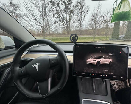 Белый Тесла Модель 3, объемом двигателя 0 л и пробегом 132 тыс. км за 21999 $, фото 15 на Automoto.ua