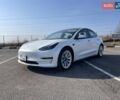 Білий Тесла Модель 3, об'ємом двигуна 0 л та пробігом 21 тис. км за 20700 $, фото 2 на Automoto.ua