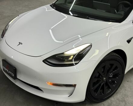 Белый Тесла Модель 3, объемом двигателя 0 л и пробегом 76 тыс. км за 22900 $, фото 5 на Automoto.ua