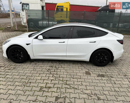 Білий Тесла Модель 3, об'ємом двигуна 0 л та пробігом 55 тис. км за 20200 $, фото 7 на Automoto.ua