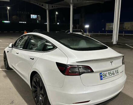 Білий Тесла Модель 3, об'ємом двигуна 0 л та пробігом 8 тис. км за 26500 $, фото 4 на Automoto.ua