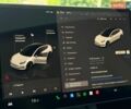 Білий Тесла Модель 3, об'ємом двигуна 0 л та пробігом 60 тис. км за 21500 $, фото 22 на Automoto.ua