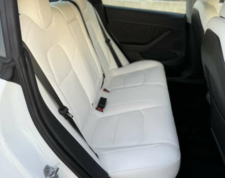 Белый Тесла Модель 3, объемом двигателя 0 л и пробегом 77 тыс. км за 25000 $, фото 16 на Automoto.ua