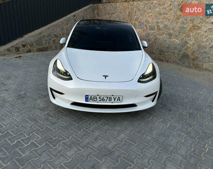 Белый Тесла Модель 3, объемом двигателя 0 л и пробегом 46 тыс. км за 28500 $, фото 20 на Automoto.ua