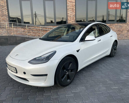 Білий Тесла Модель 3, об'ємом двигуна 0 л та пробігом 142 тис. км за 18200 $, фото 6 на Automoto.ua