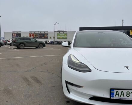 Белый Тесла Модель 3, объемом двигателя 0 л и пробегом 81 тыс. км за 21000 $, фото 2 на Automoto.ua