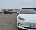 Белый Тесла Модель 3, объемом двигателя 0 л и пробегом 81 тыс. км за 21000 $, фото 2 на Automoto.ua