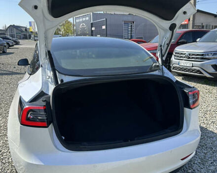 Тесла Модель 3 2022 в Ивано-Франковске на Automoto.ua Белый Тесла Модель 3, объемом двигателя 0 л и пробегом 94 тыс. км за 22000 $, фото 21 на Automoto.ua