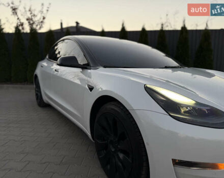 Білий Тесла Модель 3, об'ємом двигуна 0 л та пробігом 12 тис. км за 23700 $, фото 8 на Automoto.ua