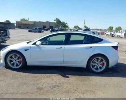 Белый Тесла Модель 3, объемом двигателя 0 л и пробегом 38 тыс. км за 10300 $, фото 6 на Automoto.ua