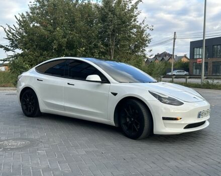 Білий Тесла Модель 3, об'ємом двигуна 0 л та пробігом 69 тис. км за 23500 $, фото 1 на Automoto.ua