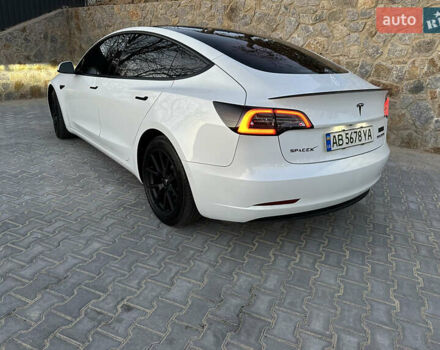 Белый Тесла Модель 3, объемом двигателя 0 л и пробегом 46 тыс. км за 28500 $, фото 22 на Automoto.ua