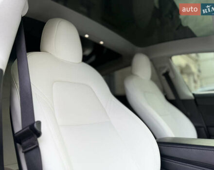 Белый Тесла Модель 3, объемом двигателя 0 л и пробегом 60 тыс. км за 22900 $, фото 17 на Automoto.ua