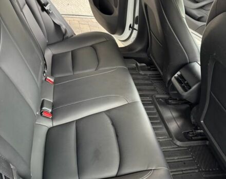 Белый Тесла Модель 3, объемом двигателя 0 л и пробегом 42 тыс. км за 13000 $, фото 13 на Automoto.ua