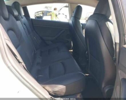 Белый Тесла Модель 3, объемом двигателя 0 л и пробегом 38 тыс. км за 10300 $, фото 10 на Automoto.ua