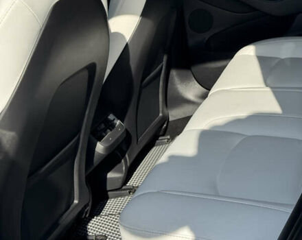 Білий Тесла Модель 3, об'ємом двигуна 0 л та пробігом 47 тис. км за 21500 $, фото 30 на Automoto.ua