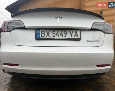 Белый Тесла Модель 3, объемом двигателя 0 л и пробегом 40 тыс. км за 25000 $, фото 1 на Automoto.ua