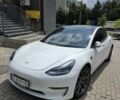 Білий Тесла Модель 3, об'ємом двигуна 0 л та пробігом 113 тис. км за 20300 $, фото 4 на Automoto.ua