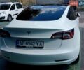 Белый Тесла Модель 3, объемом двигателя 0 л и пробегом 85 тыс. км за 20500 $, фото 5 на Automoto.ua