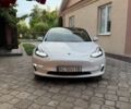 Білий Тесла Модель 3, об'ємом двигуна 0 л та пробігом 83 тис. км за 22900 $, фото 1 на Automoto.ua