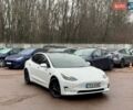Білий Тесла Модель 3, об'ємом двигуна 0 л та пробігом 117 тис. км за 20999 $, фото 1 на Automoto.ua