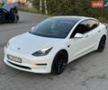 Білий Тесла Модель 3, об'ємом двигуна 0 л та пробігом 103 тис. км за 19800 $, фото 2 на Automoto.ua