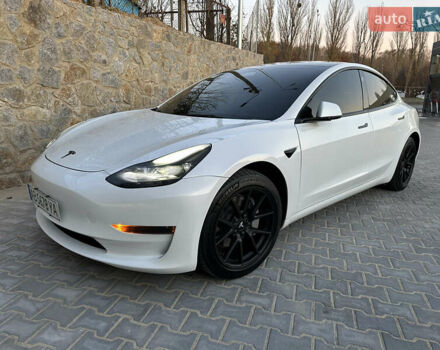 Белый Тесла Модель 3, объемом двигателя 0 л и пробегом 46 тыс. км за 28500 $, фото 23 на Automoto.ua