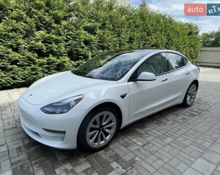 Белый Тесла Модель 3, объемом двигателя 0 л и пробегом 155 тыс. км за 19900 $, фото 2 на Automoto.ua
