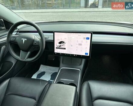 Білий Тесла Модель 3, об'ємом двигуна 0 л та пробігом 139 тис. км за 22900 $, фото 17 на Automoto.ua