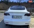 Белый Тесла Модель 3, объемом двигателя 0 л и пробегом 120 тыс. км за 9700 $, фото 1 на Automoto.ua