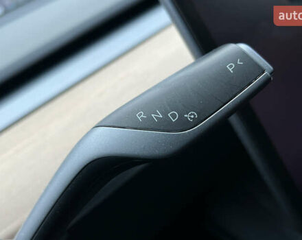 Білий Тесла Модель 3, об'ємом двигуна 0 л та пробігом 33 тис. км за 21300 $, фото 13 на Automoto.ua