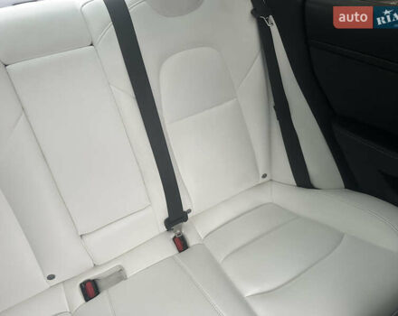 Белый Тесла Модель 3, объемом двигателя 0 л и пробегом 59 тыс. км за 22000 $, фото 25 на Automoto.ua