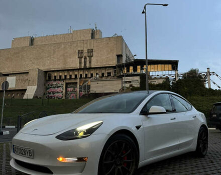 Белый Тесла Модель 3, объемом двигателя 0 л и пробегом 41 тыс. км за 25000 $, фото 5 на Automoto.ua